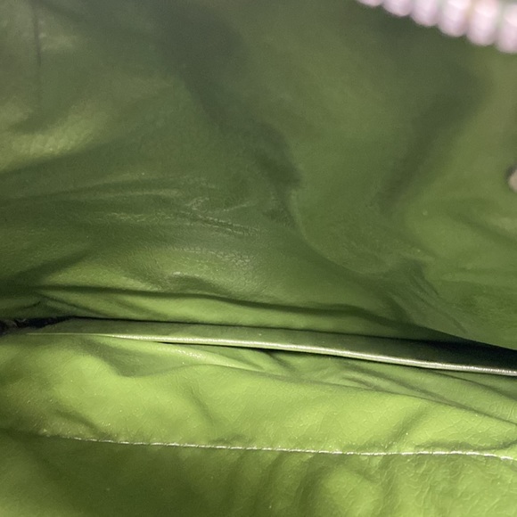 Awesome 1970’s Avocado Green Vintage carry on bag. NOS. Never used. - Picture 3 of 7